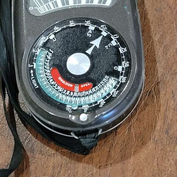 Vintage Weston Master II Universal Exposure Meter Model 735 with Leather case - Picture 8 of 11